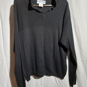 Men's m black sweater